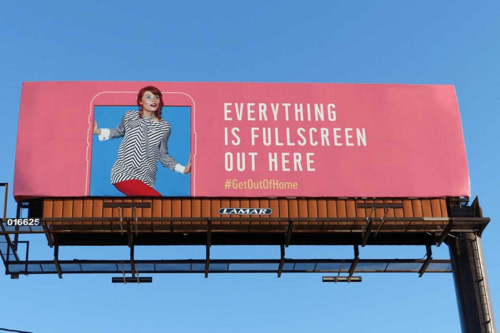 What is OOH? Out-of-Home Advertising Examples & Tips - SZLEDWORLD